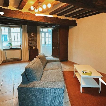 Chez Alice - Isigny Le Buat Isigny-le-Buat Exterior foto